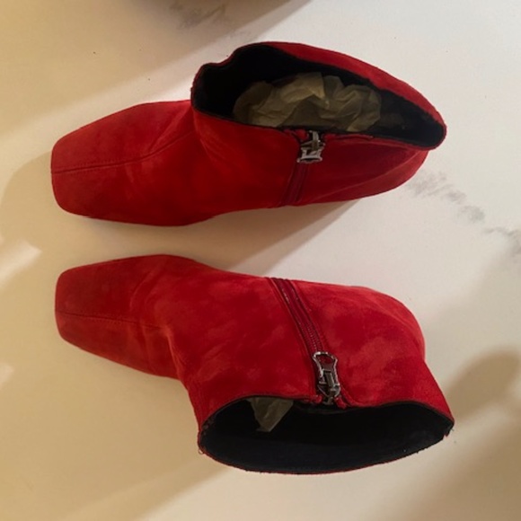 HOT RED SUEDE LIKE CHELSEA BOOTIE - Picture 3 of 4